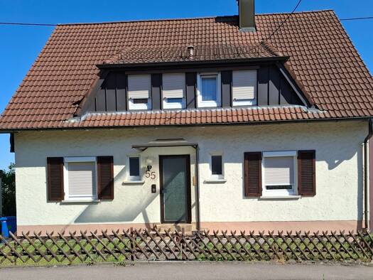 Einfamilienhaus zur Miete 1.650 € 7 Zimmer 170 m² 500 m² Grundstück frei ab 01.09.2026 Mögglingen 73563