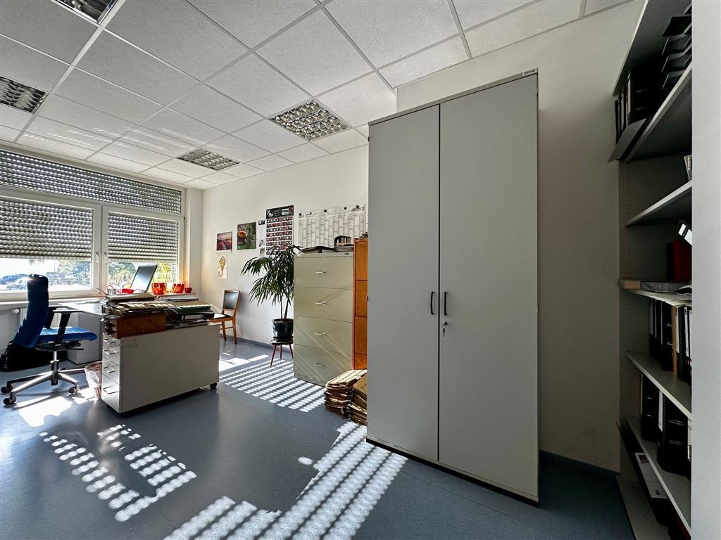 Bürofläche zur Miete 1.250 € 6 Zimmer 146 m²<br/>Bürofläche Griesheim 64347