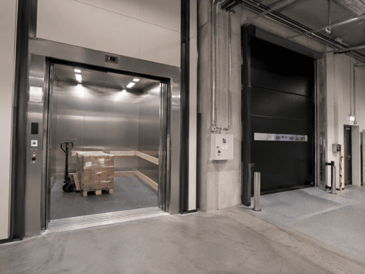 Lagerhalle zur Miete 4,80 € 500 m² Lagerfläche teilbar von 200 m² bis 400 m² Ostend Innenstadt IV 60314