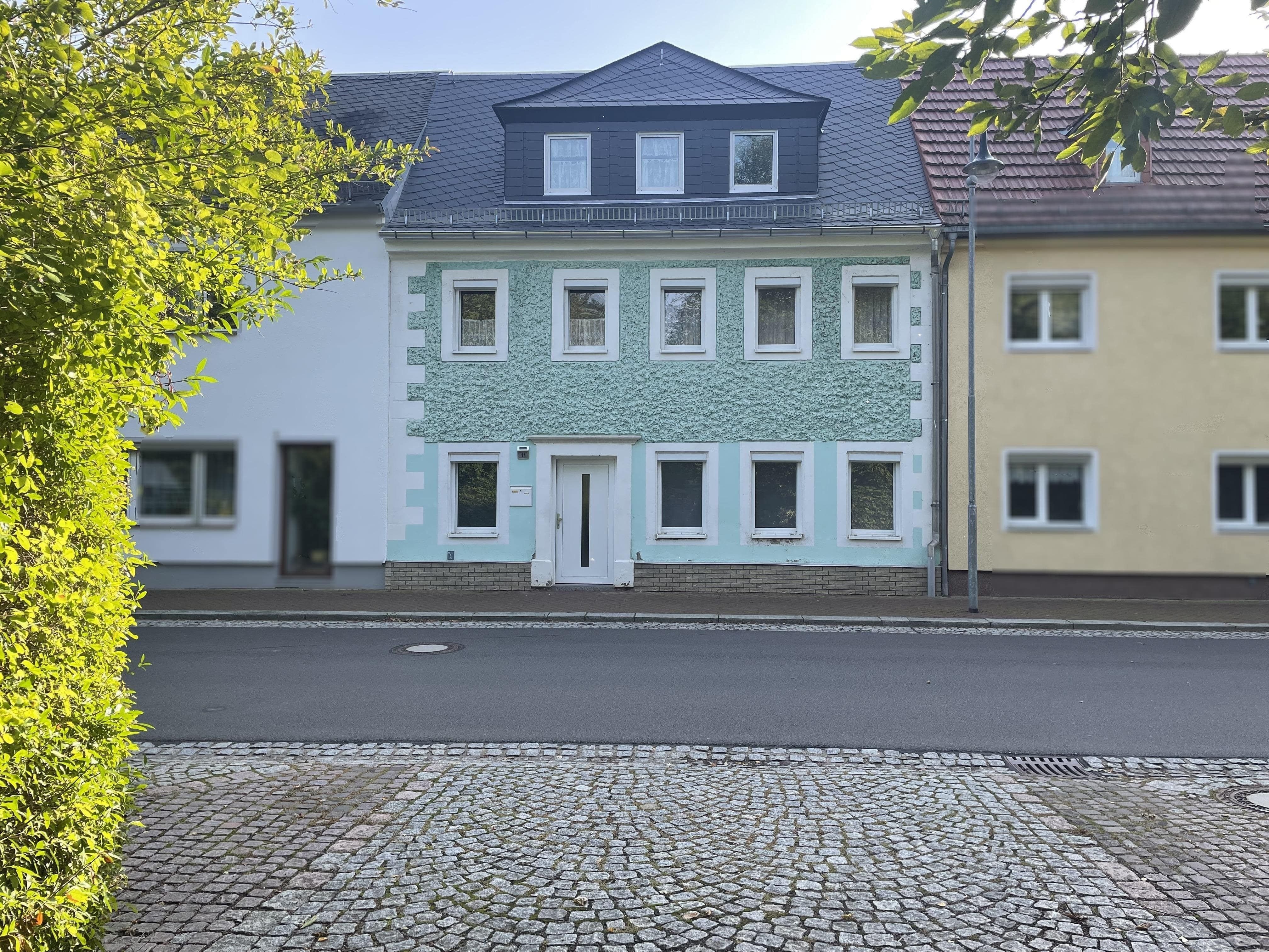 Reihenmittelhaus zum Kauf 99.000 € 6 Zimmer 130 m²<br/>Wohnfläche 125 m²<br/>Grundstück Hartha Hartha 04746