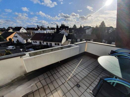 Wohnung zum Kauf 189.000 € 2 Zimmer 61 m² frei ab 01.09.2026 Saalfelder Straße Altenberg Oberasbach 90522