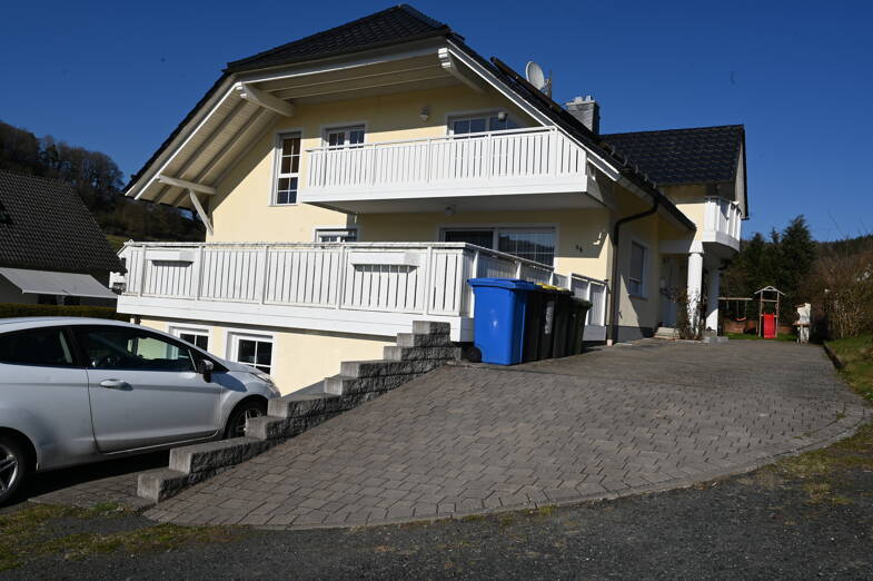 Wohnung zur Miete 1.100 € 4 Zimmer 92,3 m² Dachgeschoss, 3. Geschoss frei ab sofort Eckelshausen Biedenkopf 35216