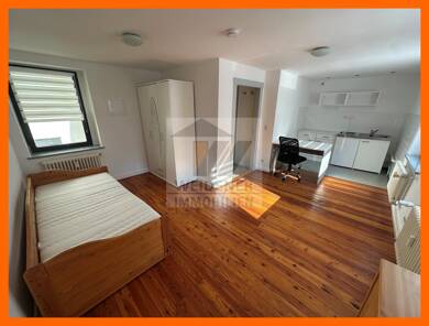 Wohnung zur Miete 300 € 1 Zimmer 28 m² 1. Geschoss frei ab sofort Plauensche Straße 13 Ostviertel Gera 07545
