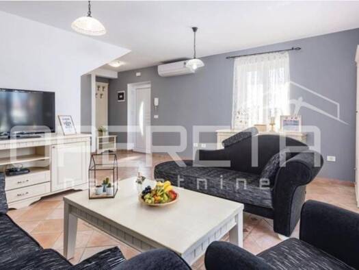 Haus zum Kauf 643.250 € 4 Zimmer 145 m² Lovrecica, Petrovija, Materada