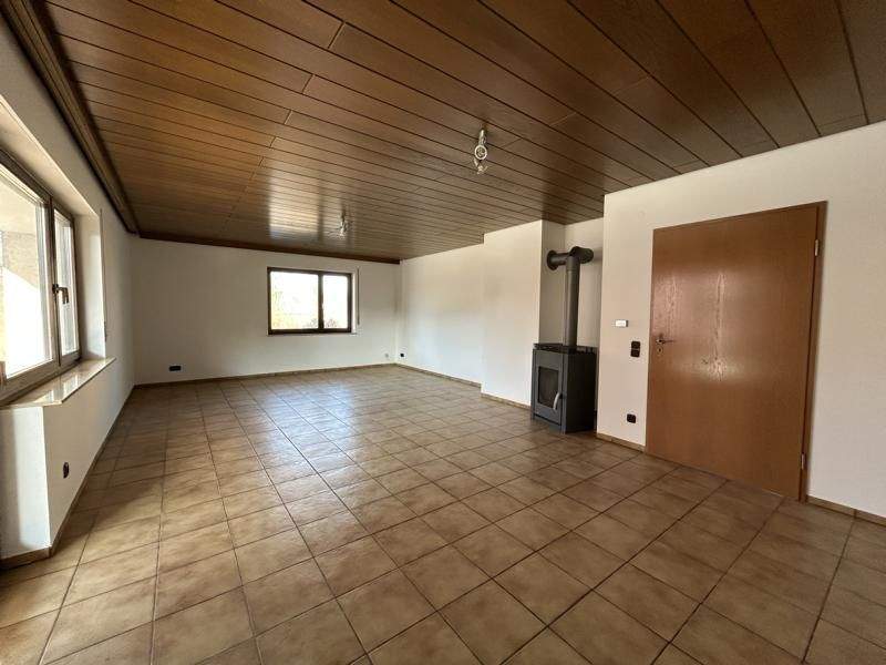 Immobilie in Prichsenstadt - Freistehendes Einfamilienhaus mit Sauna & ausbaufähigem Dach zum Ankommen und Glücklichsein - Bild 4