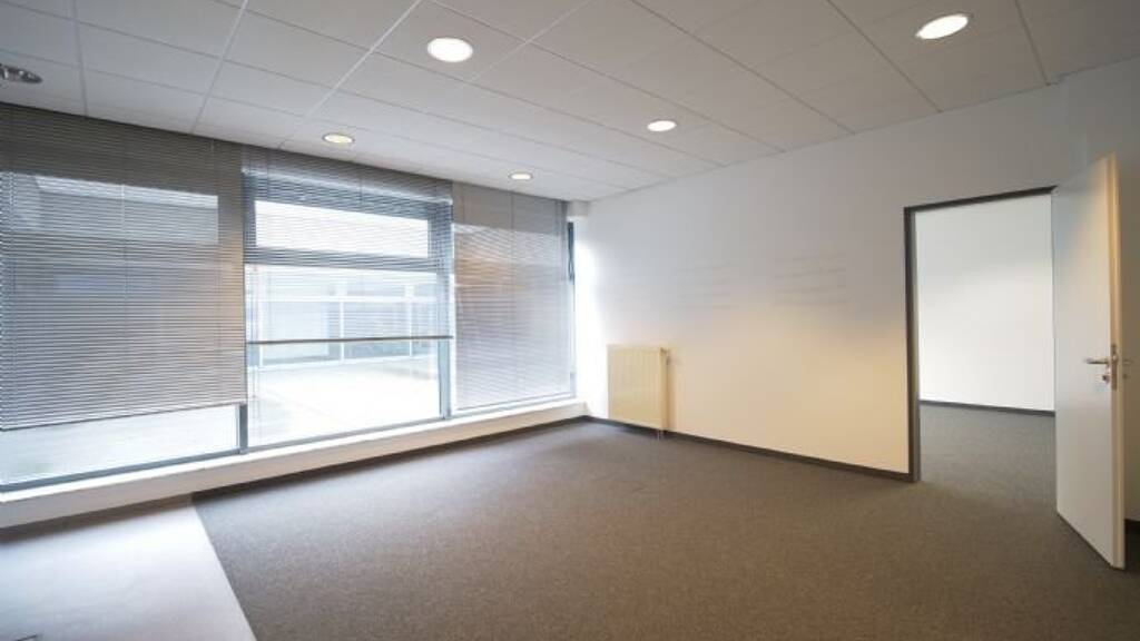Büro zur Miete provisionsfrei 450 m² Bürofläche teilbar von 60 m² bis 130 m² Groß Machnow Rangsdorf 15834