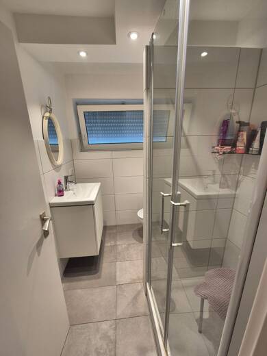 Wohnung zur Miete 450 € 1 Zimmer 29 m² Souterrain, UG frei ab 01.07.2025 Geschwister-Scholl-Str. 10 Bruchköbel Bruchköbel 63486