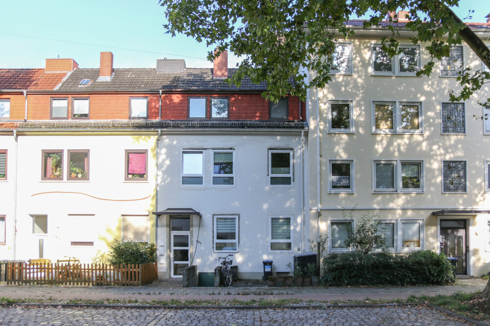 Mehrfamilienhaus zum Kauf 395.000 € 7 Zimmer 170 m²<br/>Wohnfläche 183 m²<br/>Grundstück Hohentor Bremen / Neustadt 28199