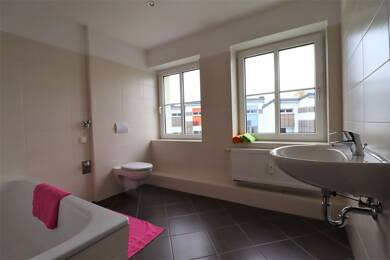 Wohnung zur Miete 319 € 2 Zimmer 53,1 m² 1. Geschoss Reichenbrander Straße 20 Reichenbrand 863 Chemnitz 09117
