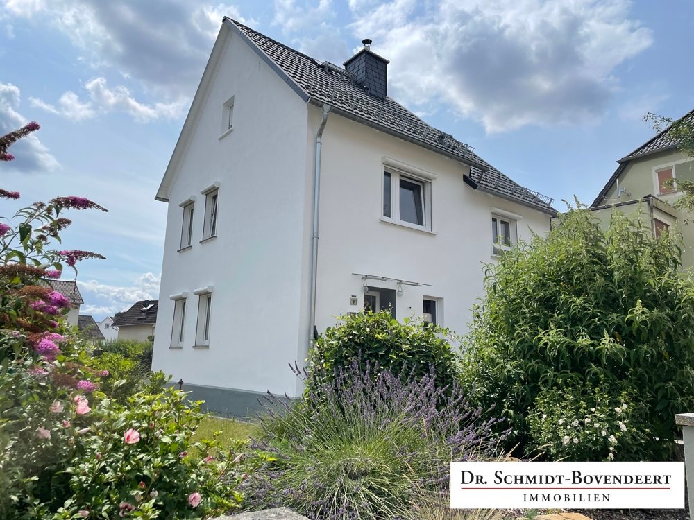 Einfamilienhaus zum Kauf 195.000 € 5 Zimmer 104 m²<br/>Wohnfläche 649 m²<br/>Grundstück Hausen Waldbrunn (Westerwald) / Hausen 65620