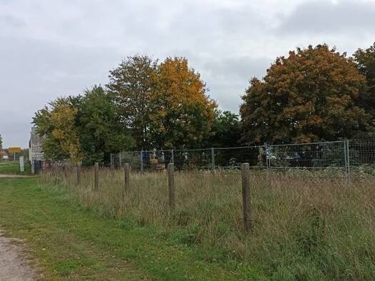 Gewerbegrundstück zum Kauf 15.000 € 945 m² Grundstück Beggerow 17111