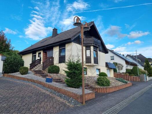 Einfamilienhaus zum Kauf 420.000 € 5 Zimmer 177 m² 890 m² Grundstück Ötzingen 56244