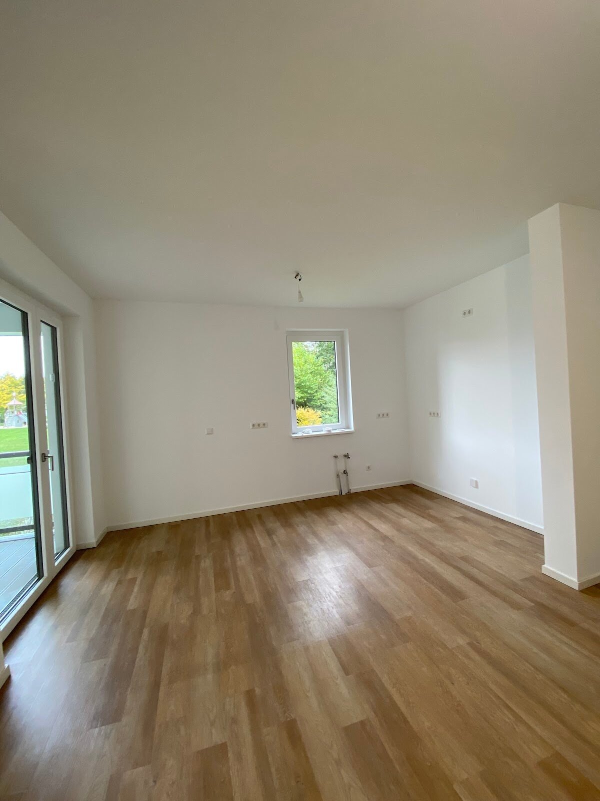 Wohnung zur Miete 1.077 € 3 Zimmer 93,7 m²<br/>Wohnfläche 1.<br/>Geschoss ab sofort<br/>Verfügbarkeit John-F.-Kennedy-Allee 35 Detmerode Wolfsburg 38444