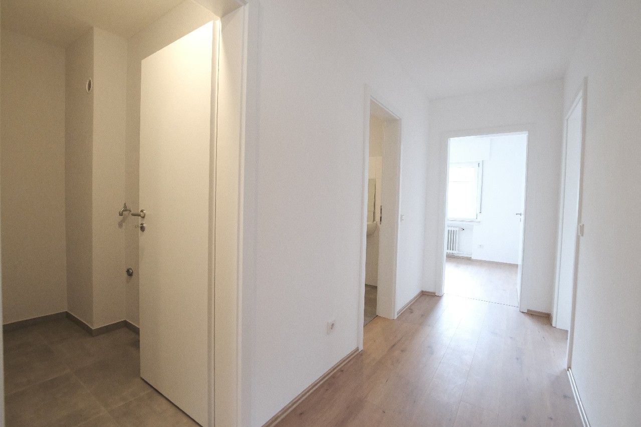 Wohnung zur Miete 700 € 3 Zimmer 79 m²<br/>Wohnfläche ab sofort<br/>Verfügbarkeit Mendener Straße Mülldorf Sankt Augustin 53757