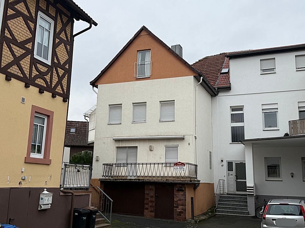 Doppelhaushälfte zum Kauf 199.000 € 4 Zimmer 143 m²<br/>Wohnfläche 153 m²<br/>Grundstück Bergstr. 9 Neuses Freigericht 63579