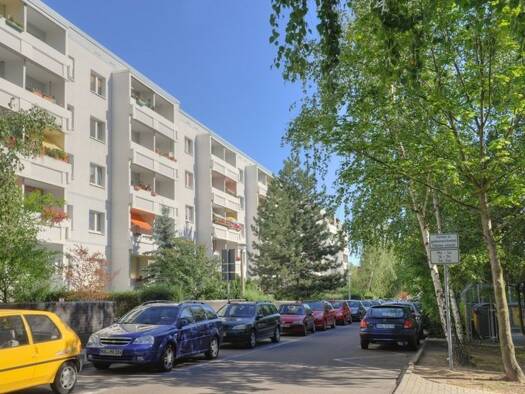 Wohnung zur Miete 365 € 3 Zimmer 57 m² 3. Geschoss Coimbraer Straße 2 Silberhöhe Süd 06132