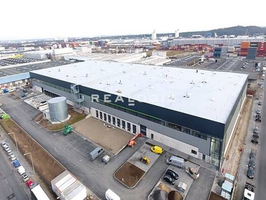Halle/Industriefläche zur Miete provisionsfrei 15.271,2 m² Lagerfläche teilbar ab 7.500 m² Hafen Nürnberg 90451