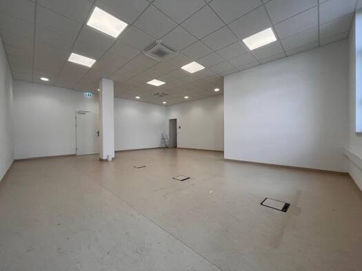 Bürogebäude zur Miete - Erstbezug 974 € 77,3 m² Bürofläche Weingartenstraße 14 Ottensheim 4100