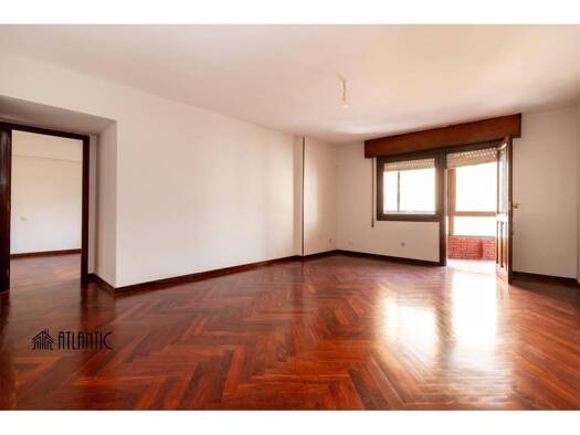 Wohnung zum Kauf 298.000 € 4 Zimmer 126 m² 3. Geschoss Vigo 36211