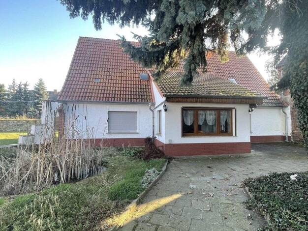 Einfamilienhaus zum Kauf 52.000 € 3 Zimmer 90 m² 943 m² Grundstück Nelben Könnern 06420