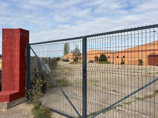 Ladenfläche zum Kauf 660.000 € 1.917 m² Verkaufsfläche Lg Vadillo 117 Poligono 4 Parcela 117 117 Tudela de Duero 47320