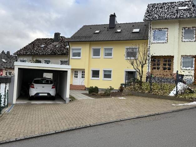 Haus zum Kauf 298.000 € 8 Zimmer 163 m² 465 m² Grundstück frei ab sofort Stadtgebiet St. Georgen 78112