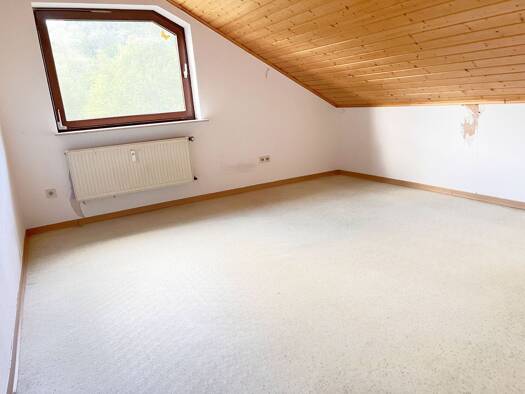 Wohnung zur Miete 490 € 3 Zimmer 90 m² 2. Geschoss frei ab sofort Riedern Eichenbühl 63928
