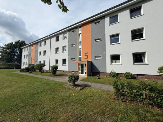 Wohnung zur Miete 700 € 3 Zimmer 71,4 m² 2. Geschoss frei ab 01.12.2026 Pellwormer Weg 15 Weiche Flensburg 24941