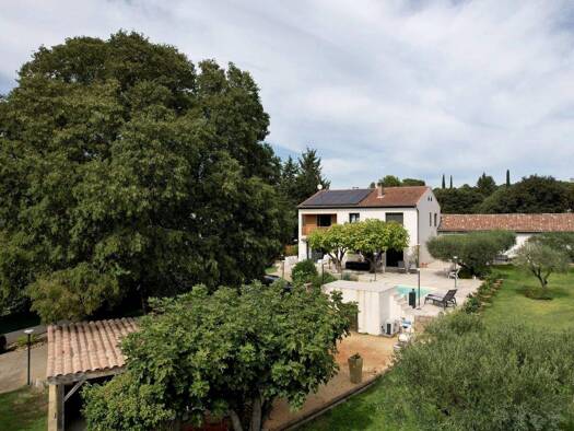 Einfamilienhaus zum Kauf 980.000 € 10 Zimmer 312,7 m² 1.933 m² Grundstück UZES 30700