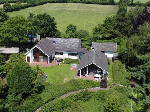 Immobilie zum Kauf 7 Zimmer 200 m² 2.300 m² Grundstück Bebensee 23816