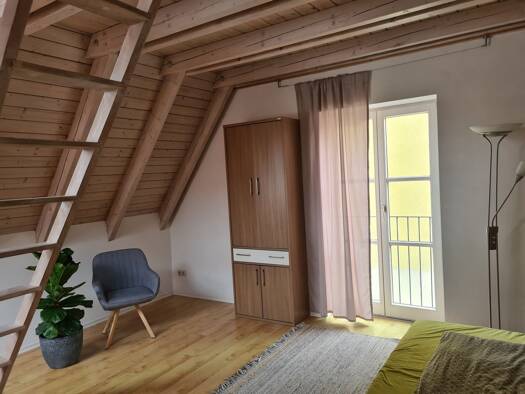 Maisonette zur Miete 1.300 € 3 Zimmer 100 m² frei ab 01.12.2026 Ingolstadt Ingolstadt 85049