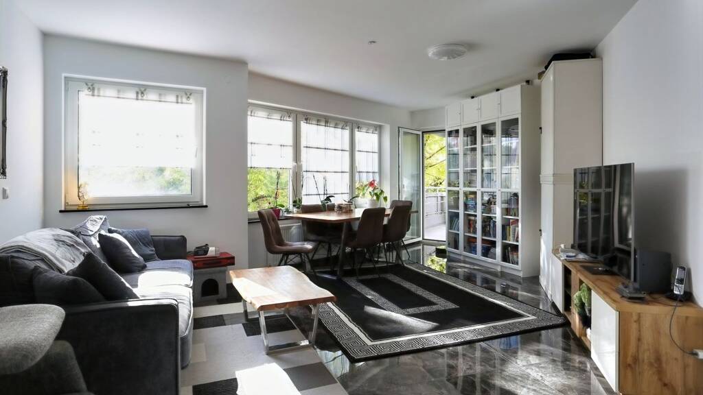 WG-Zimmer zum Kauf 329.000 € 3 Zimmer 84 m² 2. Geschoss frei ab 01.07.2026 Schwabbacher Straße 15 Rot Stuttgart 70437