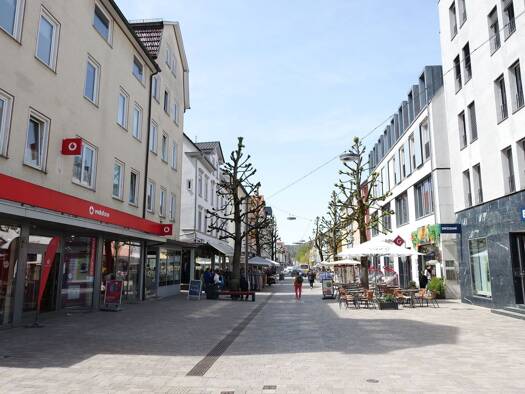 Verkaufsfläche zur Miete 1 Zimmer 150 m² Verkaufsfläche Bahnhofstraße Tuttlingen Tuttlingen 78532