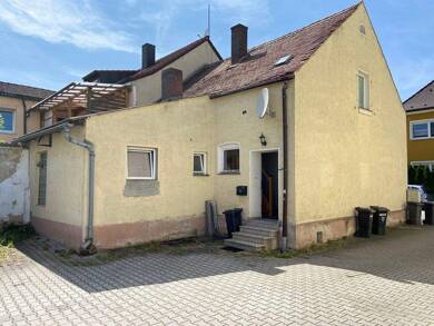 Haus zum Kauf 140.000 € 152 m² Grundstück Burglengenfeld Burglengenfeld 93133