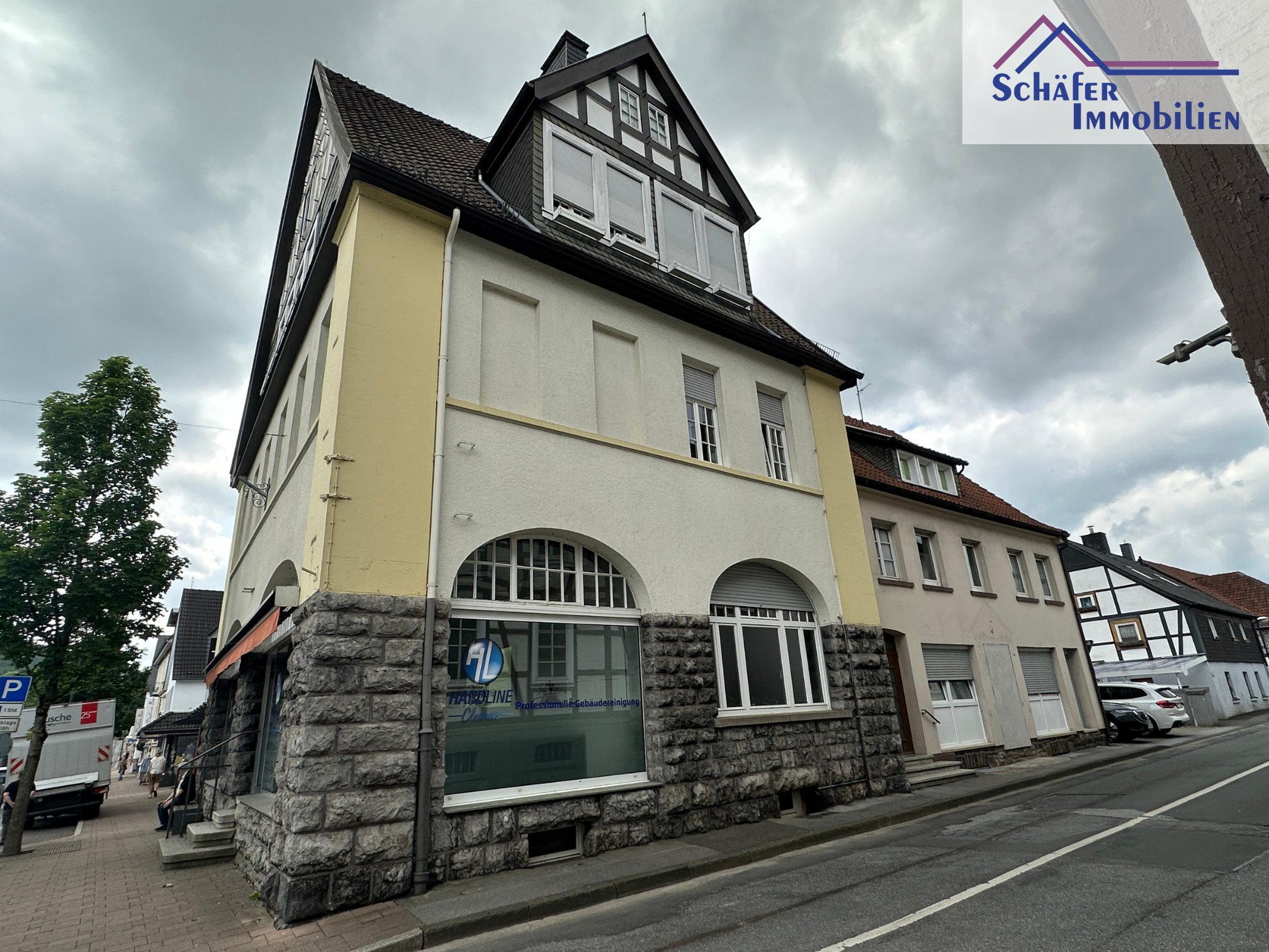 Mehrfamilienhaus zum Kauf 330.000 € 14 Zimmer 467 m²<br/>Wohnfläche 360 m²<br/>Grundstück Balve Balve 58802