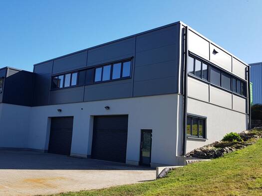 Büro zur Miete provisionsfrei 4.700 € 5 Zimmer 785 m² Bürofläche Waldbauerstraße 4 Arnbach Neuenbürg 75305