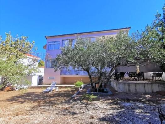 Haus zum Kauf 1.050.000 € 10 Zimmer 468 m² 650 m² Grundstück Žedno