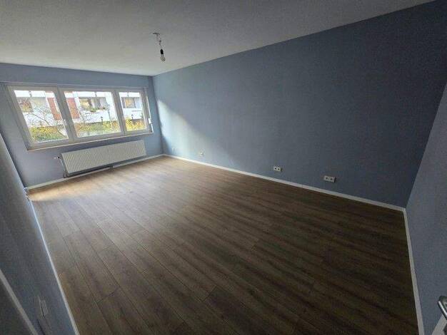 Wohnung zur Miete nur mit Wohnberechtigungsschein 442 € 3,5 Zimmer 74 m² frei ab 20.12.2025 Robert-Hansen-Straße 6 Urdenbach Düsseldorf 40593