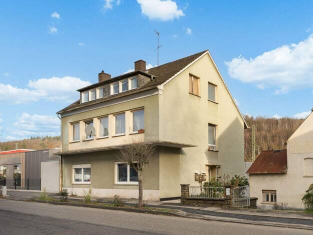 Mehrfamilienhaus zum Kauf 325.000 € 9 Zimmer 240 m² 214 m² Grundstück Wissen 57537