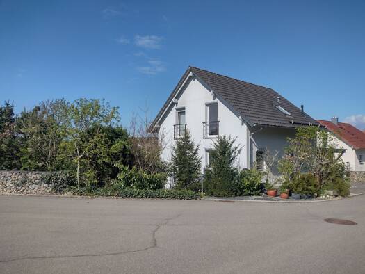 Einfamilienhaus zum Kauf provisionsfrei 459.000 € 6,5 Zimmer 170 m² 697 m² Grundstück Levertsweiler Ostrach 88356