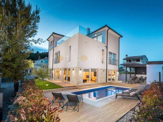 Haus zum Kauf 1.400.000 € 6 Zimmer 360 m² Fazana Fazana