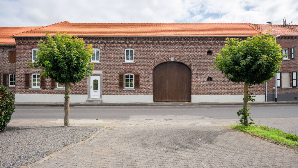 Bauernhaus zum Kauf 359.000 € 6 Zimmer 213 m² 3.761 m² Grundstück Brökerstrasse 55 Schierwaldenrath Gangelt 52538