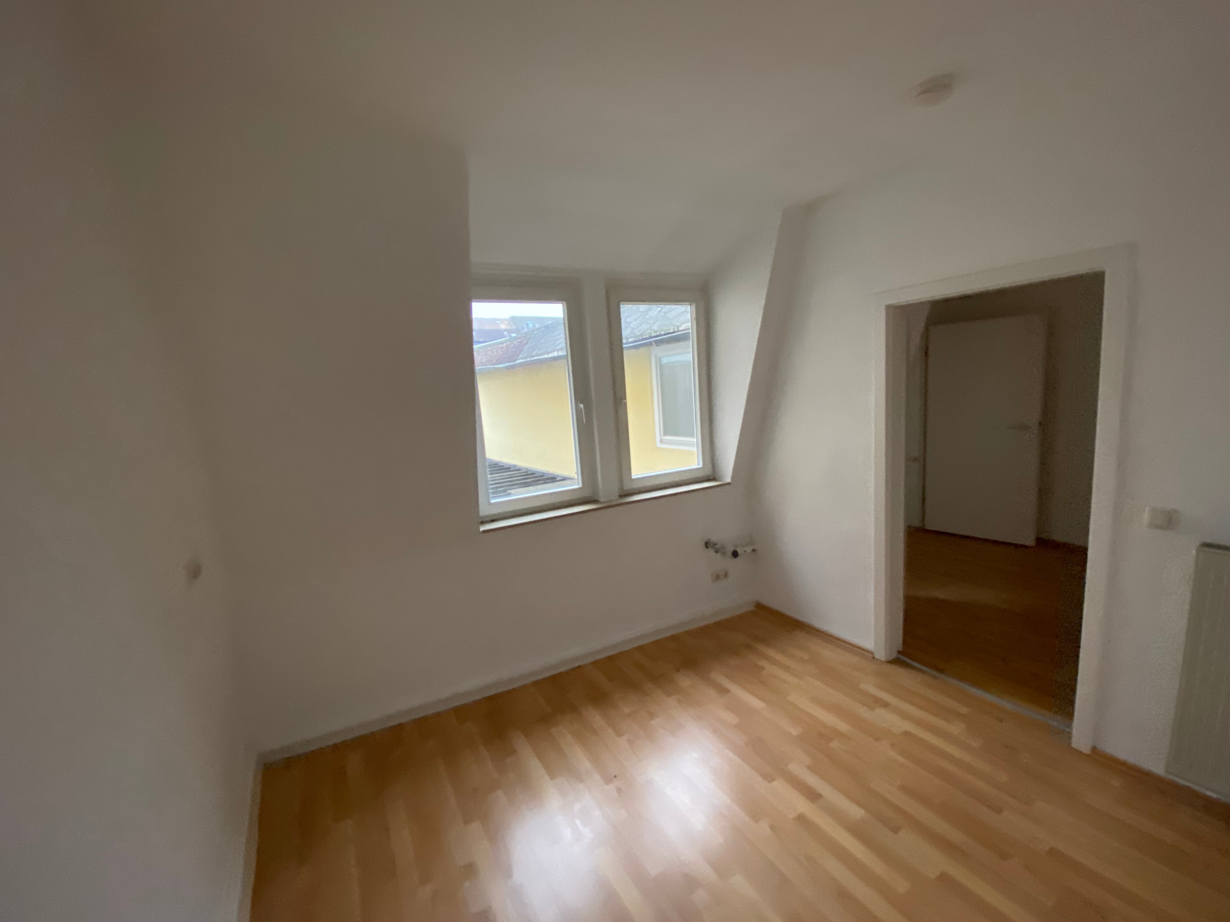 Wohnung zur Miete 599 € 3 Zimmer 100 m²<br/>Wohnfläche Sorge 12 Altstadt Gera 07545