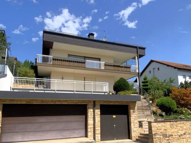 Mehrfamilienhaus zum Kauf 769.000 € 7,5 Zimmer 292 m² 784 m² Grundstück frei ab sofort Bilfingen Kämpfelbach 75236