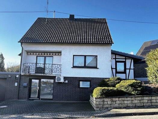 Einfamilienhaus zum Kauf 210.000 € 5 Zimmer 130 m² 340,3 m² Grundstück Etscheid Neustadt (Wied) / Etscheid 53577