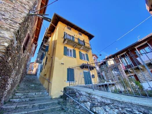 Stadthaus zum Kauf 450.000 € 7 Zimmer 210 m² Someraro 28838