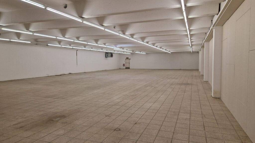 Lagerhalle zur Miete provisionsfrei 610 m² Lagerfläche Lange Straße 7 Rodenkirchen Stadland 26935