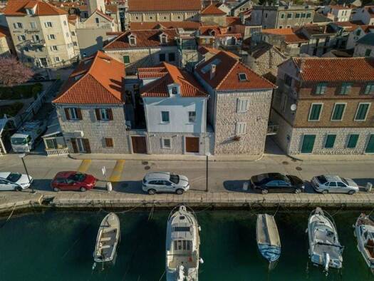 Villa zum Kauf 1.250.000 € 2 Zimmer 180 m² Kaštel Sućurac 21212