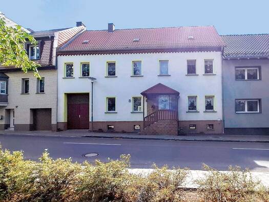 Haus zur Versteigerung 29.000 € 302 m² Grundstück Ernst-Thälmann-Platz 6 Granschütz Hohenmölsen 06679