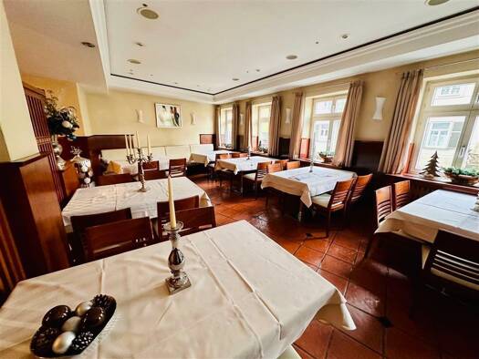 Mehrfamilienhaus zum Kauf 2.720.000 € 12 Zimmer 1.300 m² 900 m² Grundstück Coburg Coburg 96450